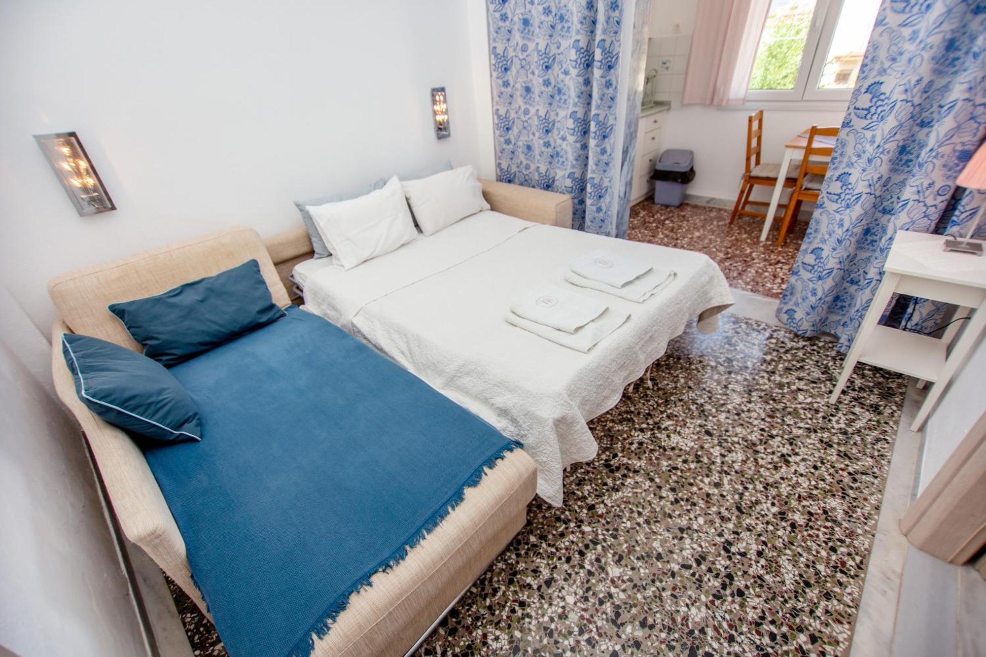 T H E Berlin Studios And Suites Vrasná المظهر الخارجي الصورة