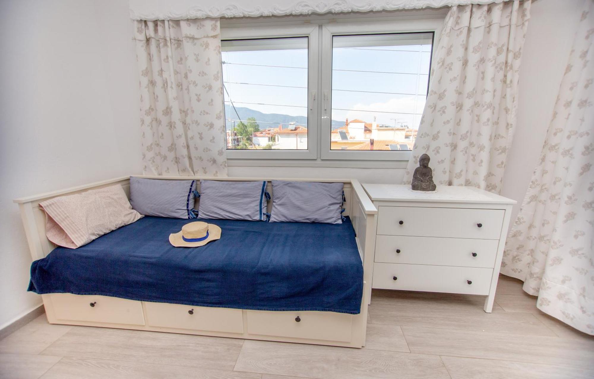 T H E Berlin Studios And Suites Vrasná المظهر الخارجي الصورة